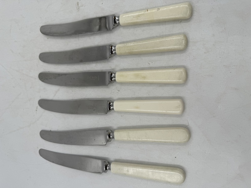 6 stk Kniver Helle