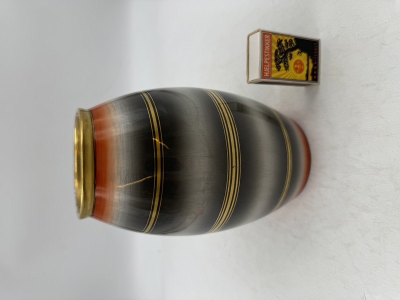 PP-Nora Gulbrandsen vase.