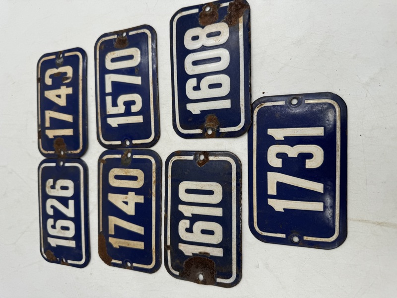 7 stk Gml nr skilt