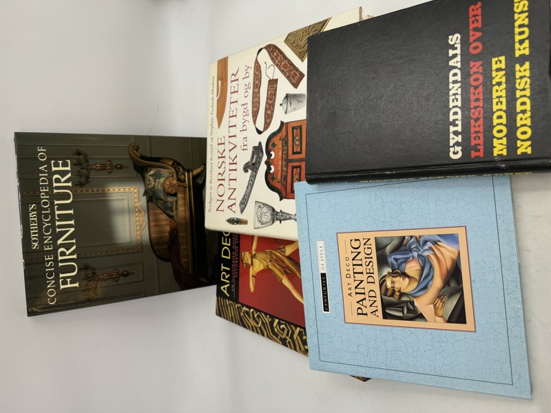 5 bøker om kunst og antikviter