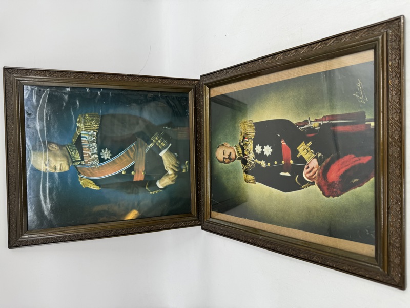 2 stk Konge bilder i glass og ramme.