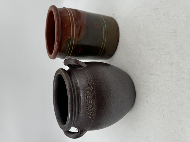 2 stk Brune krukker
