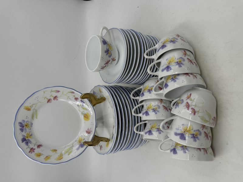 PP-Kaffeservise Blomsterkrans