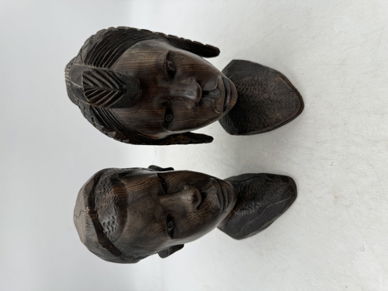 2 stk Afrikanske Figurer