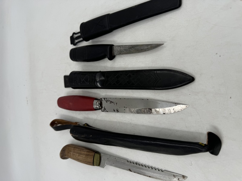 3 stk Slirekniver ( 2 Morra)