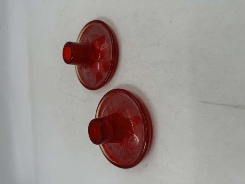 2 stk Vakre lysestaker i glass
