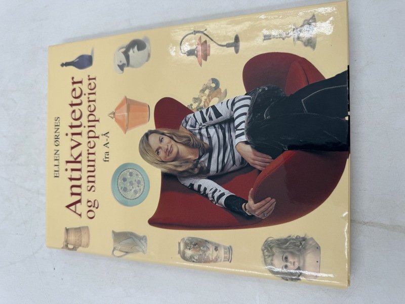 Bok- Antikviteter og snurrepiperier
