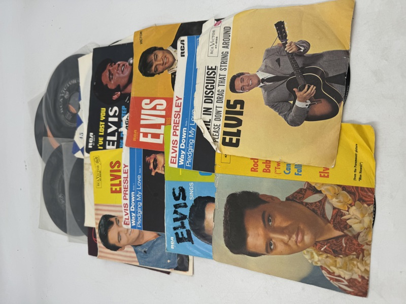 18 stk eldre Elvis Presley signgler.