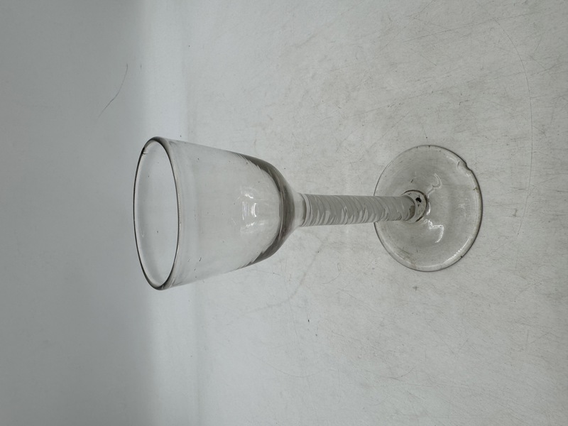 1 stk Vinglass, antatt Hurdal glassverk med rettsidet