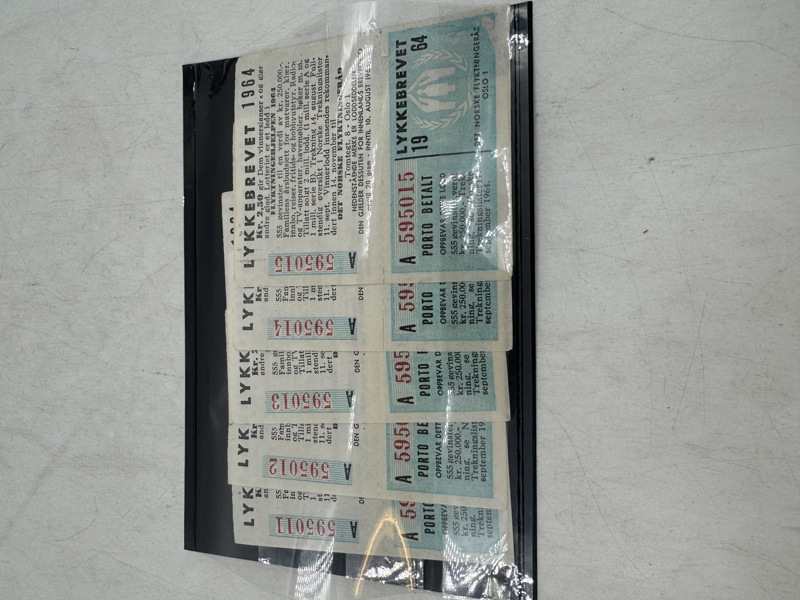 5 stk Lykke brev 1964 ( to delt)