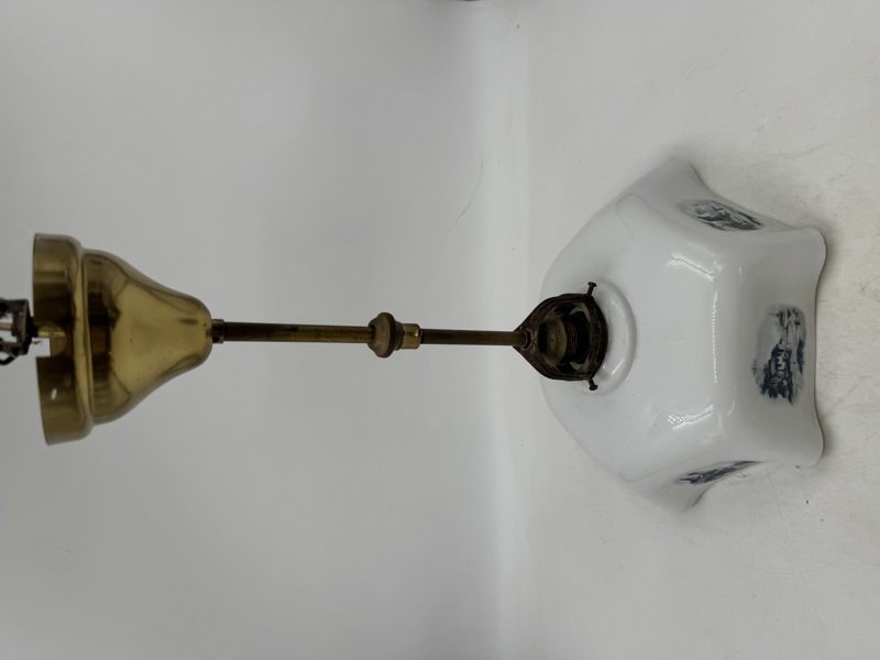 Taklampe med glasskjerm