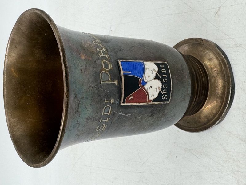 Pokal svært uvanlig Sossidi