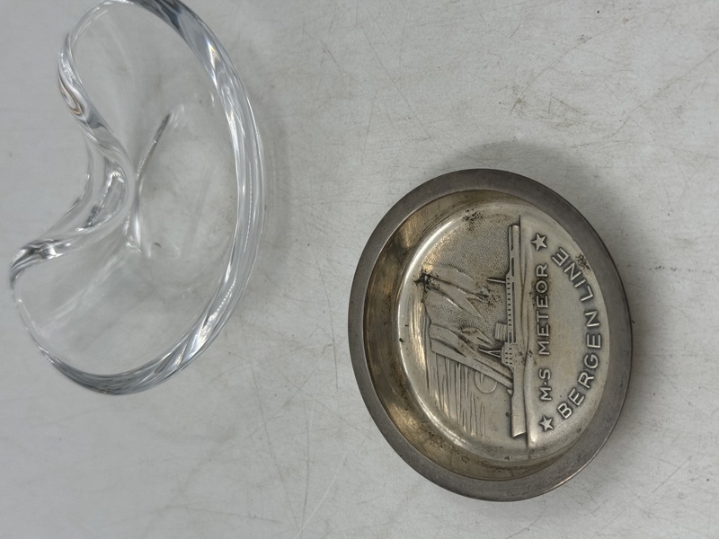 2 askebeger et i sølv + glass Meteor
