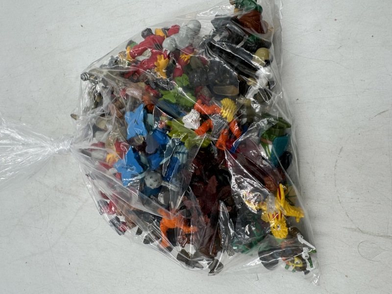 Lott med masse plastfigurer