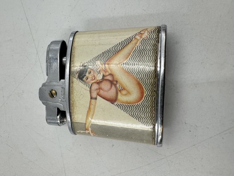 Pin-Up Lighter 50 tallet