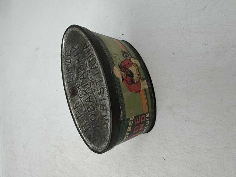 Utrolig pen og flott tobakkeske