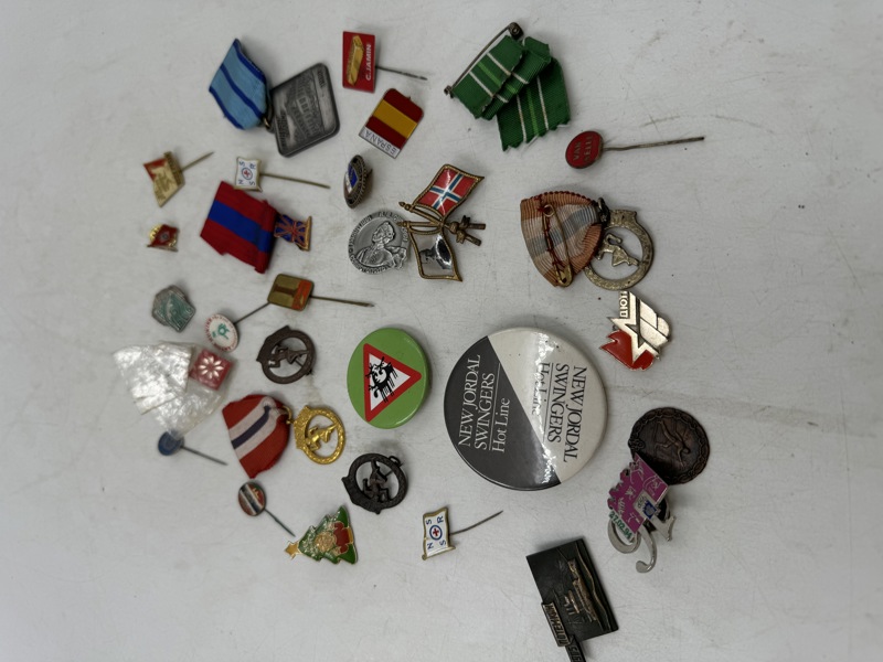 Stor lott med gamle merker