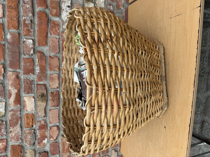 Stor Flettet Kurv 