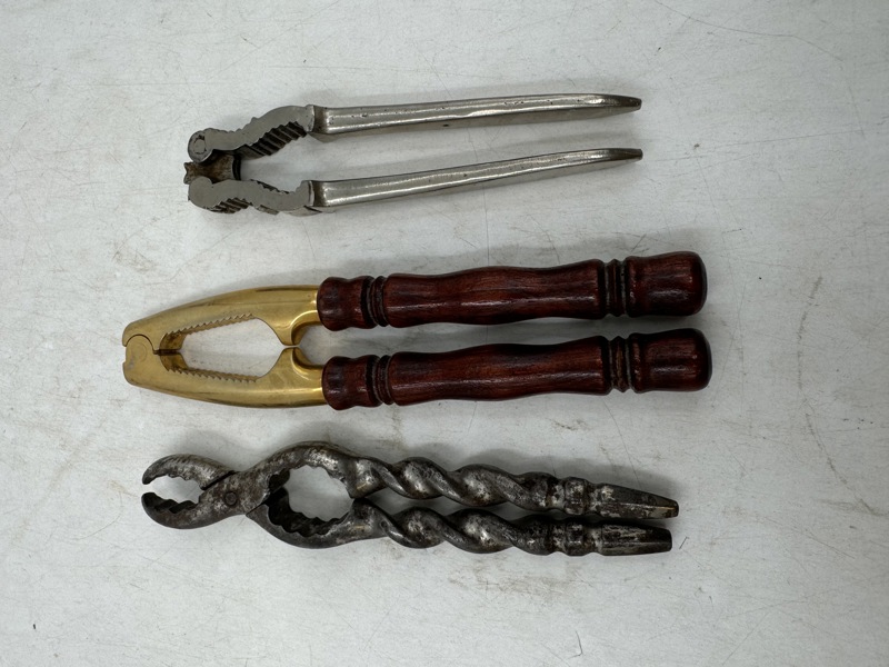 3 stk eldre nøtteknekkere