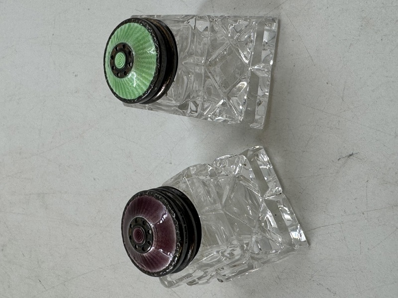 2 stk sølvemalje saltdrysser