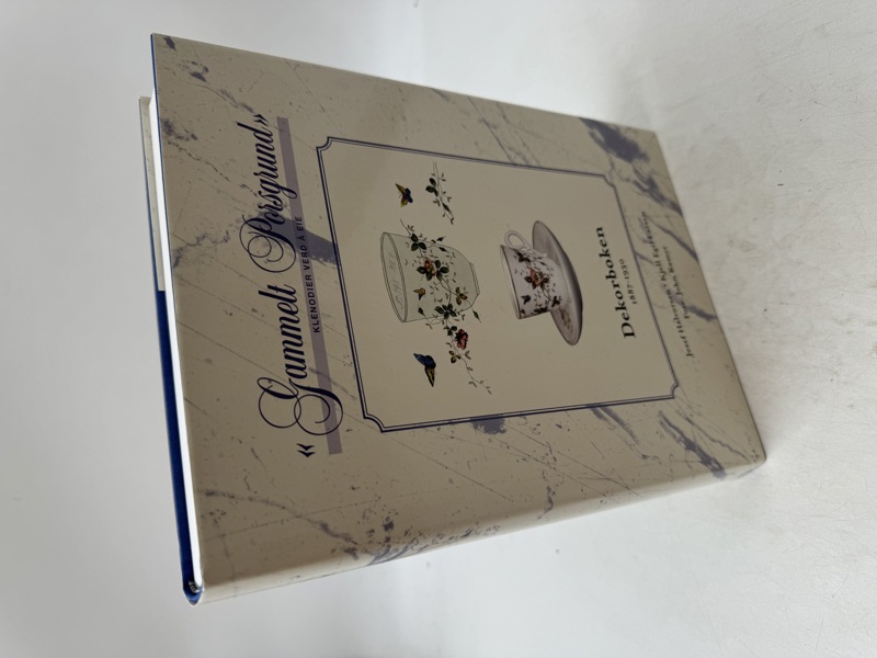 Bok- Gammelt Porsgrund klenodier verd og eie