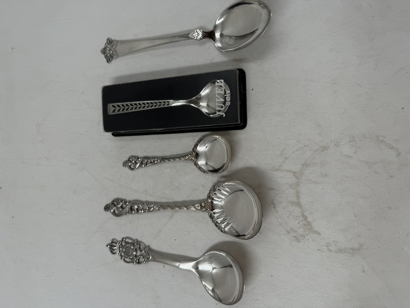 Sølv- 5 stk div skjeer