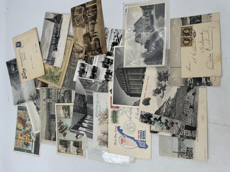 Lott med gamle postkort