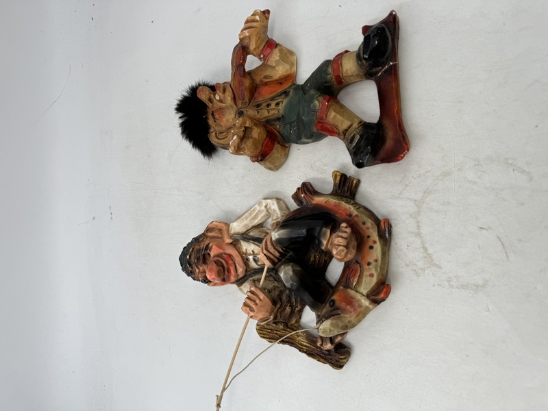 Haugeto- 2 trollfigurer år 1965