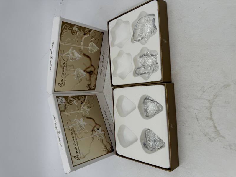 Steninge slott- Glasshjerter 2 stk + glass stjerne 2 stk