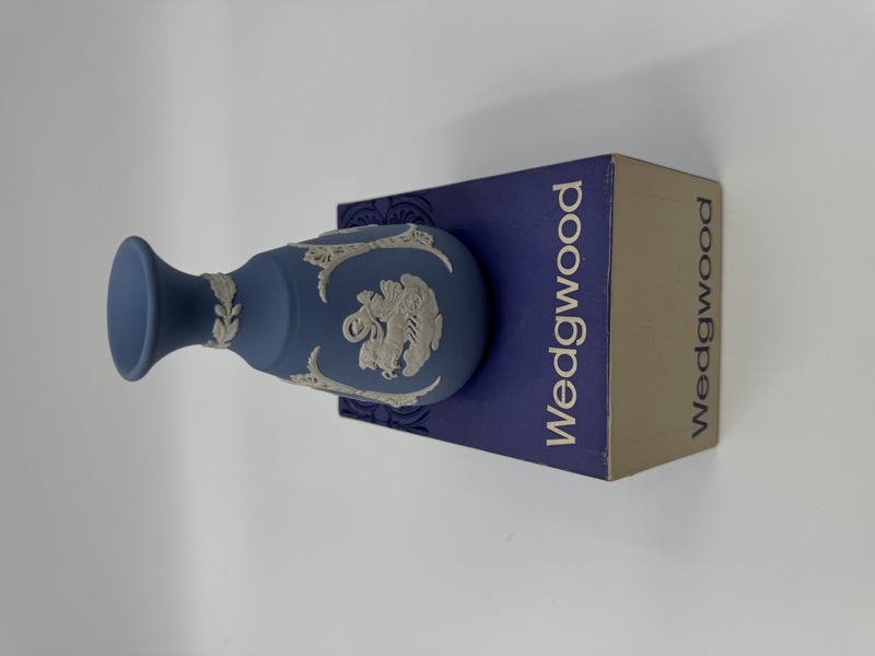 Wedgwood Jasperware blå Knoppvase