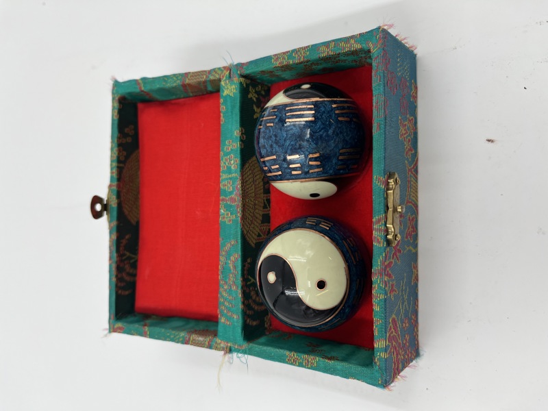 Et Par Kinesiske Baoding kuler