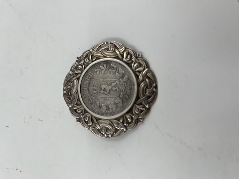 Sølv 2 kroner 1894 ( laget som brosje)