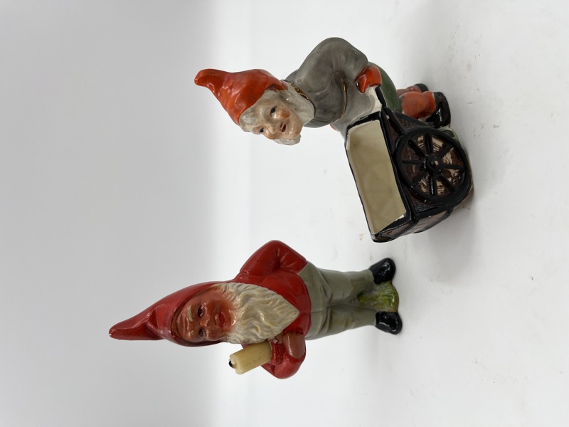 2 stk Nisser i keramikk