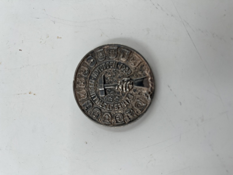 Sølv medalje m/ nål  1922 gravert