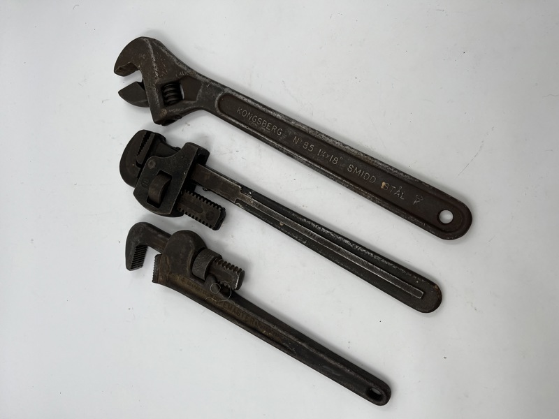 Kongsberg - Skiftenøkkel+ 2 rørtenger