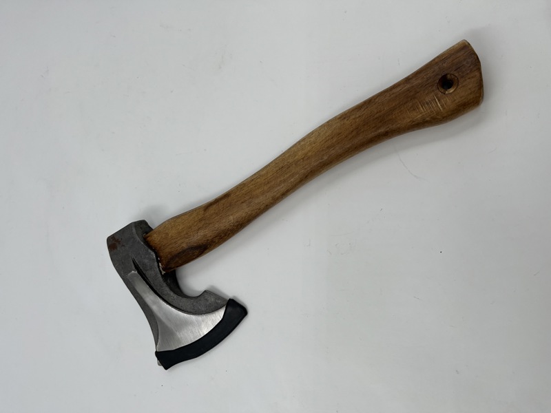Nyere Øks m/ Karbonstål