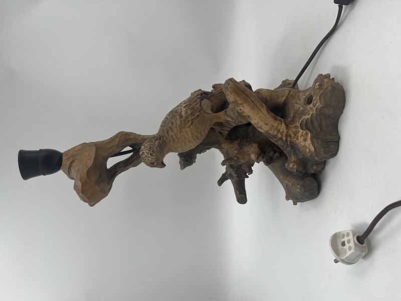 Utskjært bordlampe m/ fugl