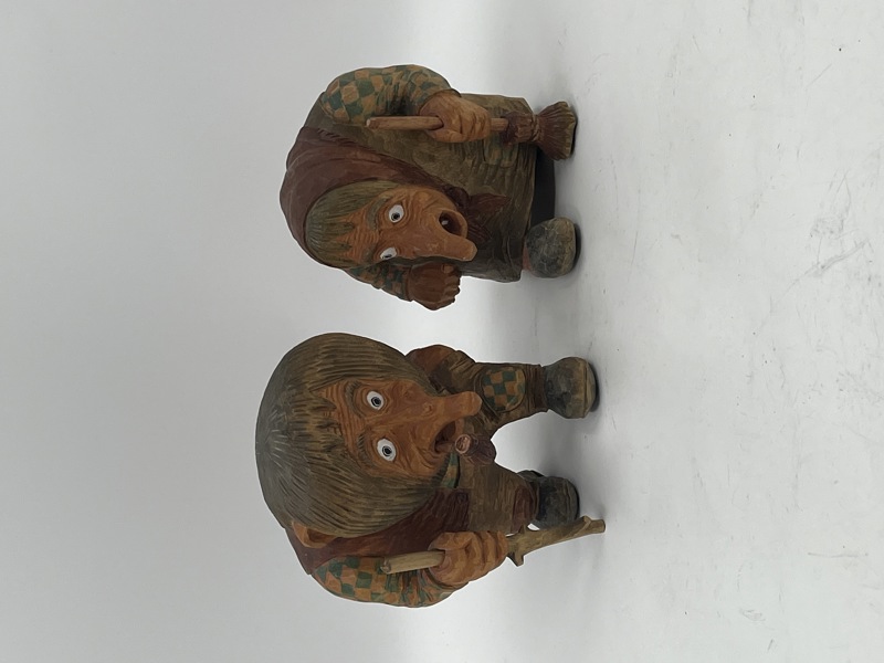Håndskåret Trollfigurer 