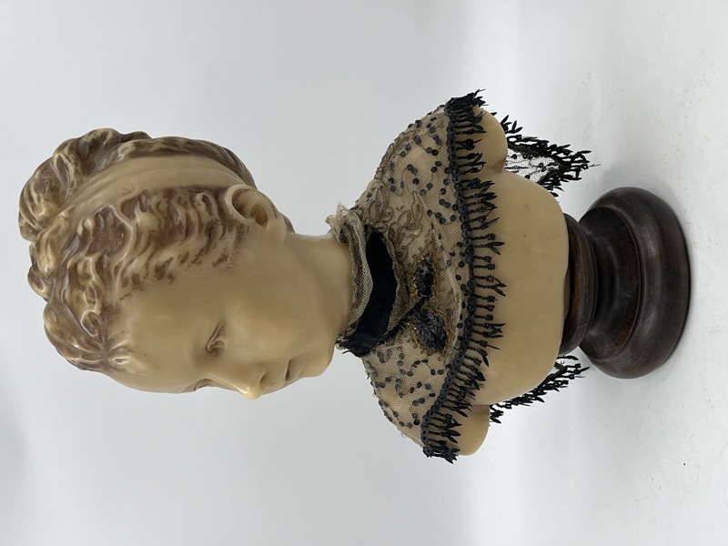 Flott Eldre Byste i Voks