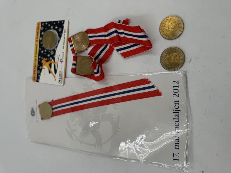 Mynt og medaljer.