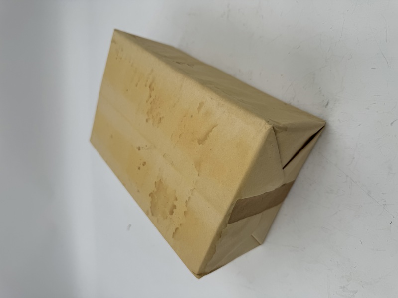 Uåpnet kartong m/ 50 pk hjemm
sigaretter fra 1940-50 tallet