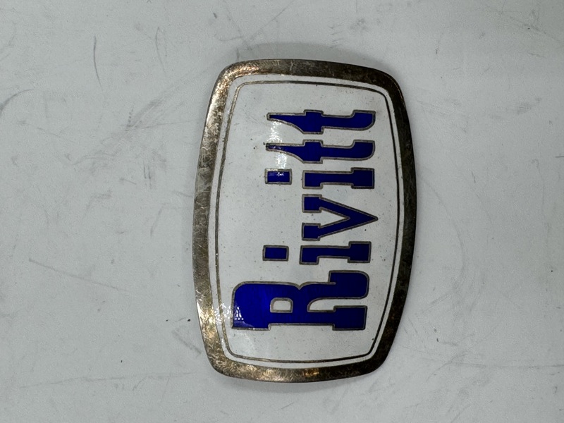 Emaljemerke fra selgerlue 