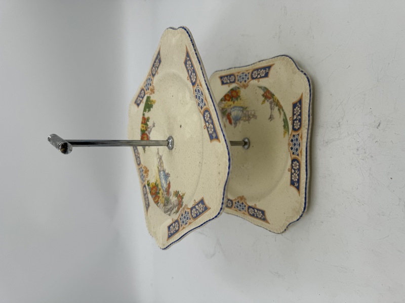 Orginalt 2 etasjer serveringsfat