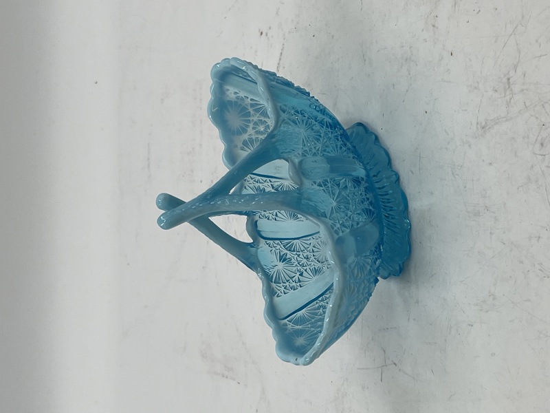 Teskjeskål , Blått opaliserende glass