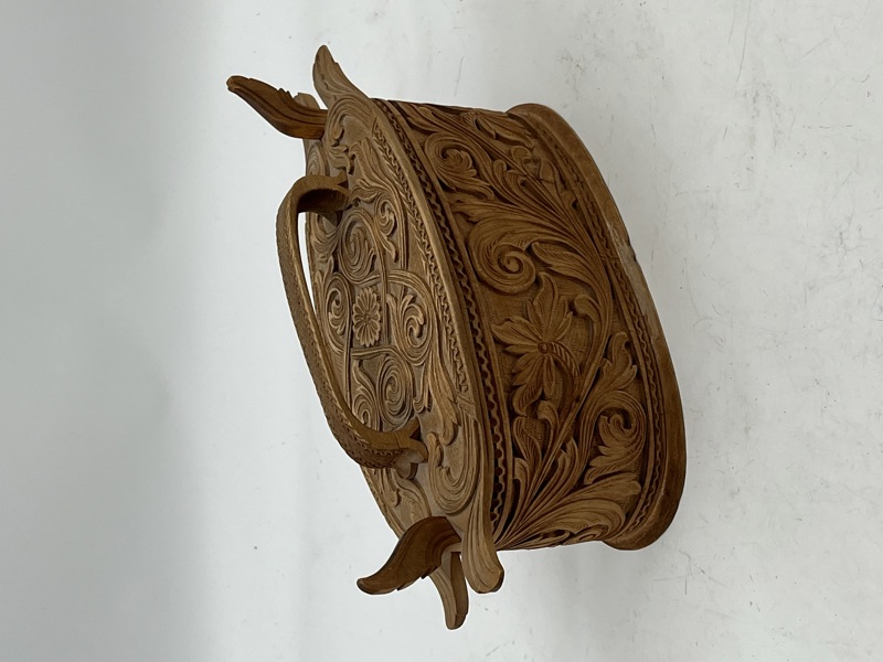 Flott Utskjært Tine m/ lokk