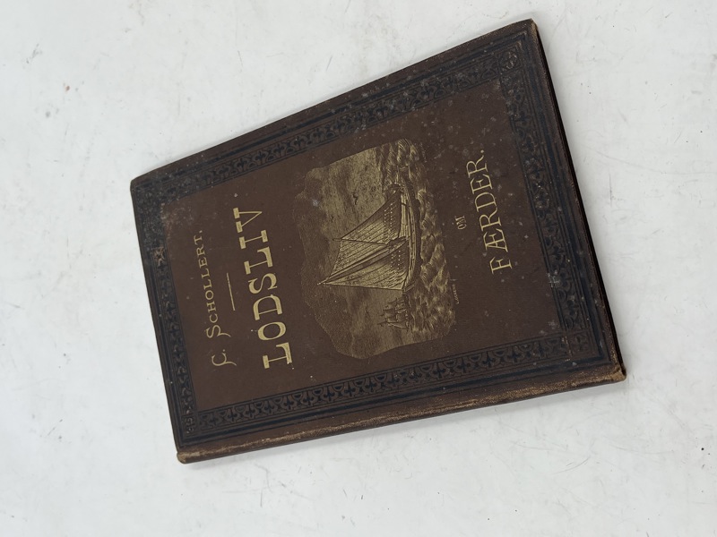 Bok Lodsliv om Færder