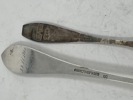 2 gamle sølvskjeer