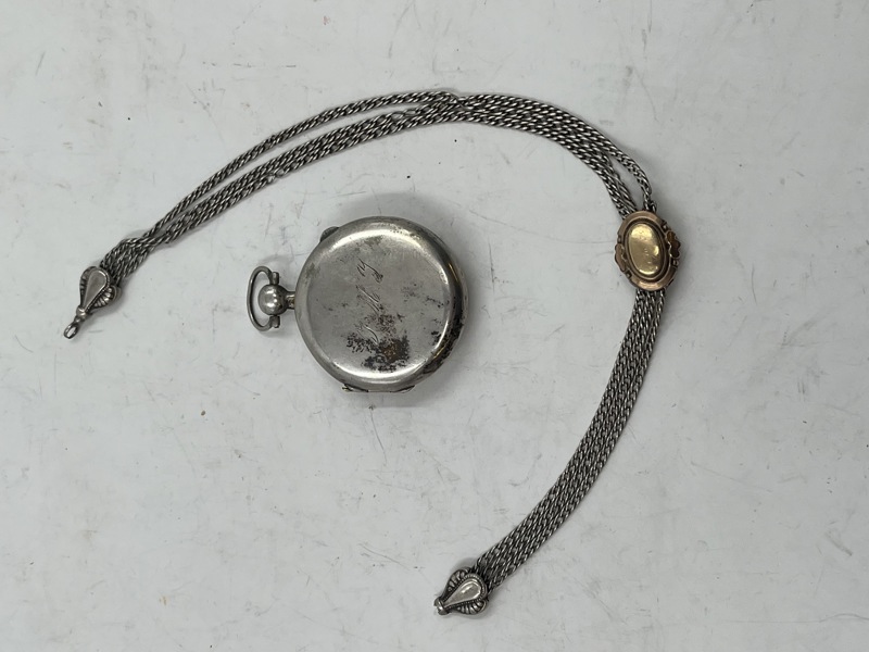 Sølv gml klokkekjede m/ mangler + luktevannshus som ur