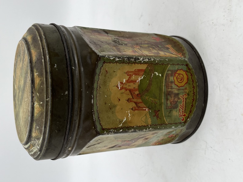 Nydelig gml kiellands dropps boks