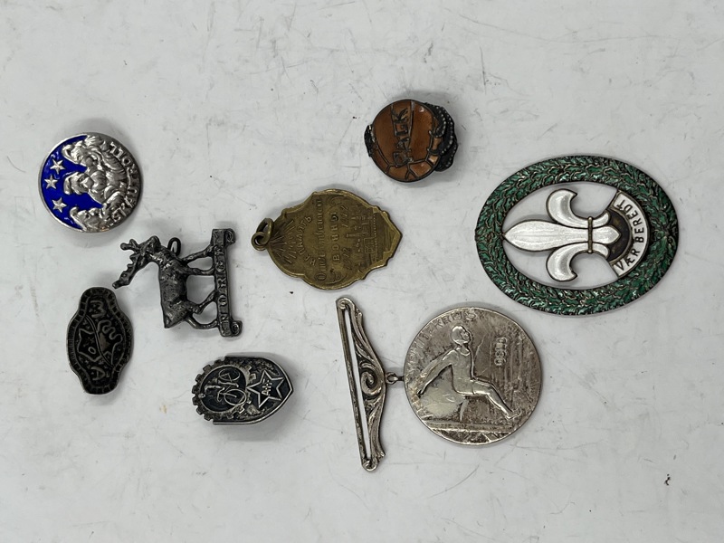 8 stk gml artige merker